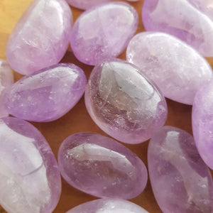 Amethyst Tumble (lighter colour. larger. assorted)