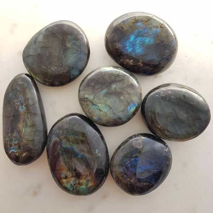 Labradorite Palm Stone (assorted. approx. 6x4cm)