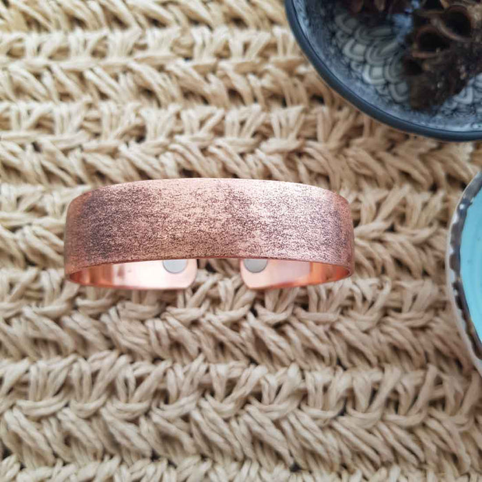 Satin Finish Copper Bracelet with Magnets (large. NZ made. approx. 15mm)