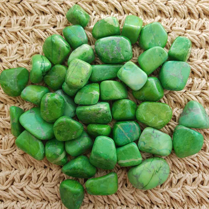 Green Dyed Howlite Tumble (assorted)