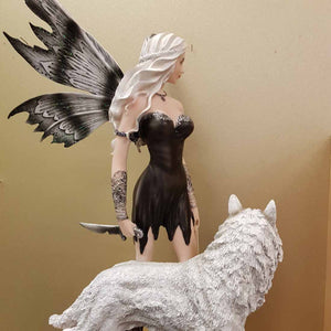 Dream Fairy With Her Wolf (approx. 58.5x35x35cm)