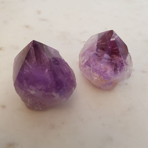 Amethyst Point with Rough Cut Base (assorted. approx. 4.5-5.5x4.5x5.5cm)