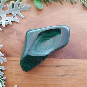 Malachite Polished Free Form (approx. 9x5x2cm)