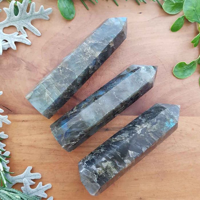 Labradorite Polished Point (assorted. approx. 8.2-10.2x2.2-3cm)