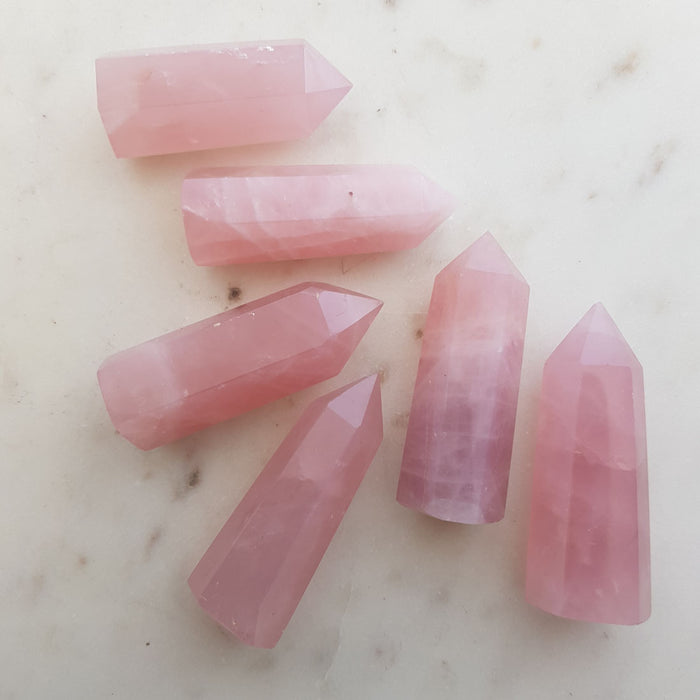 Rose Quartz Polished Point (assorted. approx. 4-6.4x2.3-2.9cm)