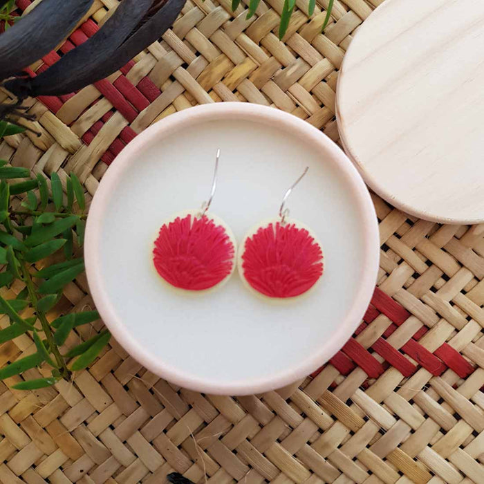 Rata Flower Earring (cream)