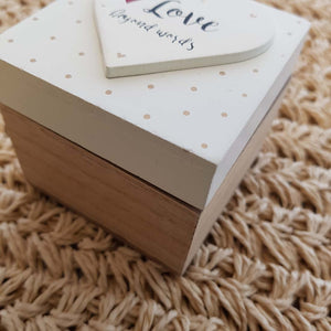 Love Beyond Words Gift Box (approx. 7x7x6cm)