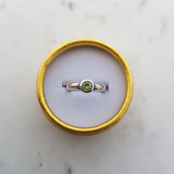 Peridot Ring (Sterling Silver)