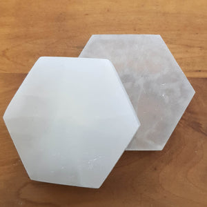 Selenite Hexagonal Charging Plate (assorted. approx. 10x9cm)