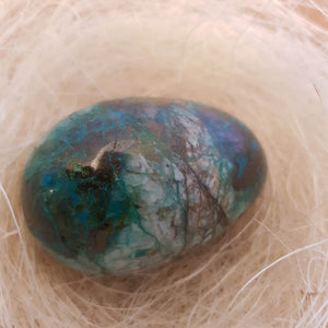 Chrysocolla Egg from Peru (approx. 6x3.6cm)