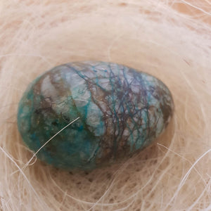 Chrysocolla Egg from Peru (approx. 6x3.6cm)