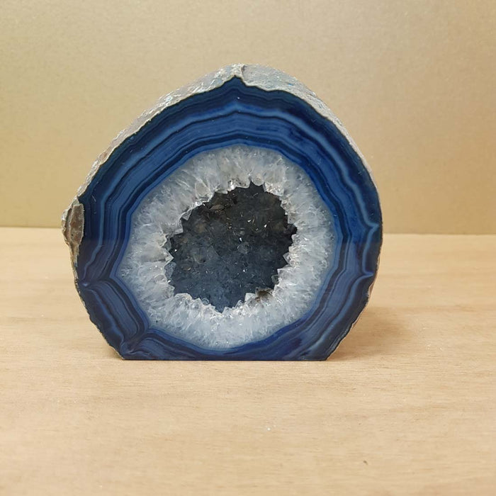 Blue Dyed Agate Geode (polished. approx. 9x9.5x4cm)