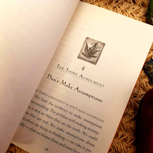 The Four Agreements (a toltec wisdom book)