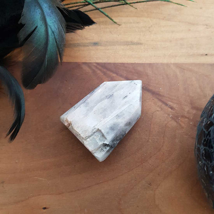 Kunzite Plus Polished Point (approx. 5x2x3.5cm)