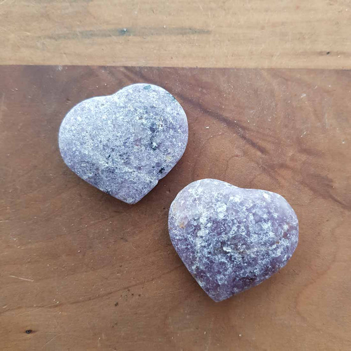 Lepidolite Heart (assorted. approx. 3.5x4cm)