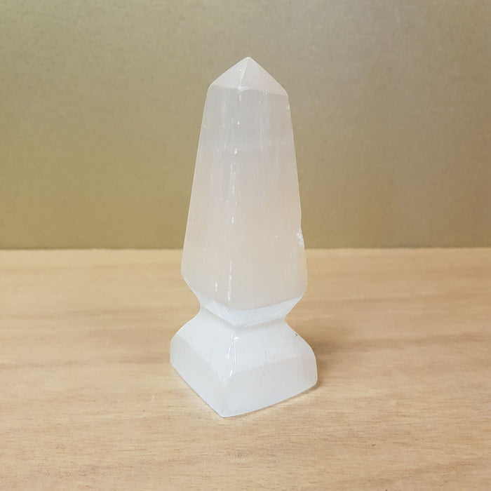 Selenite Obelisk (assorted. approx. 10x3.5x3.5cm)