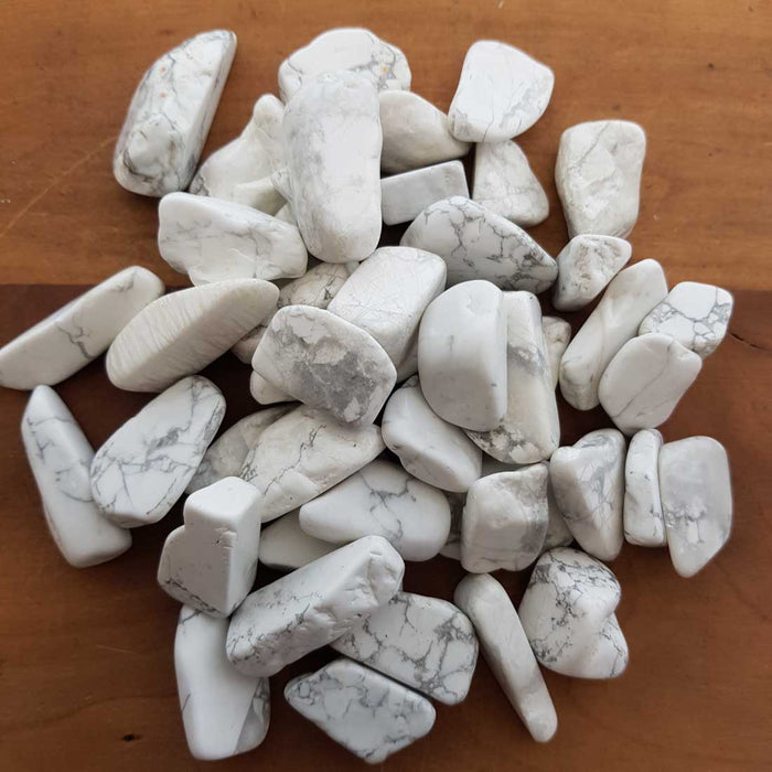 Howlite Tumble (assorted & irregular shapes)