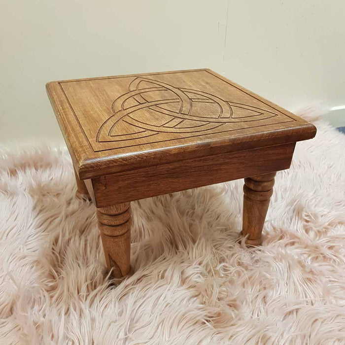 Triquetra Altar Table Light Mango Wood (approx. 30x30x23cm)