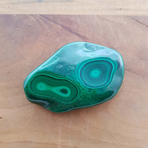 Malachite Polished Free Form (approx. 7.5x5x1.3cm)