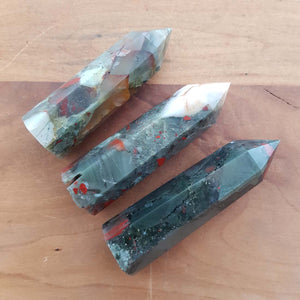 Australian Bloodstone Polished Point (assorted. approx. 7.5-9.5x2-2.5cm)