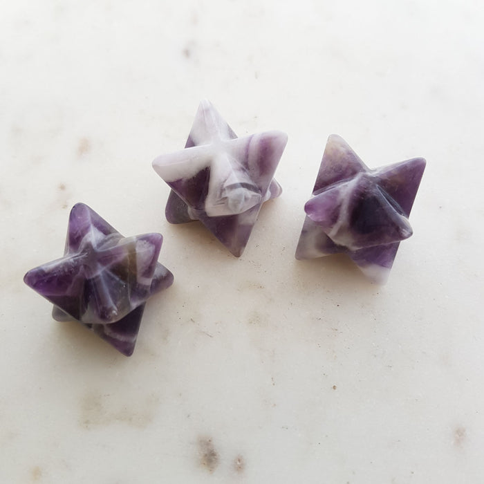 Chevron Amethyst Merkabah (assorted. approx. 2x2cm)