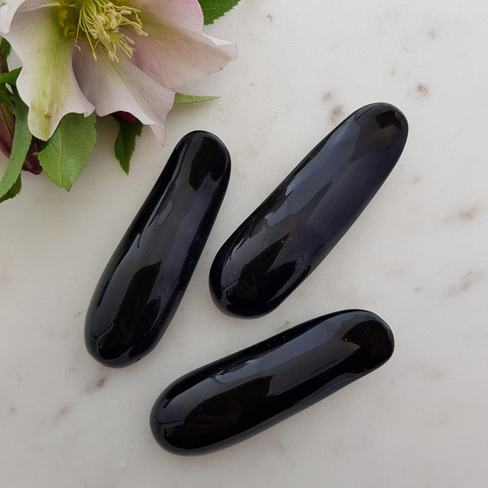 Black Obsidian Gua Sha Massage Tool (assorted. approx. 7.5x2.5cm)