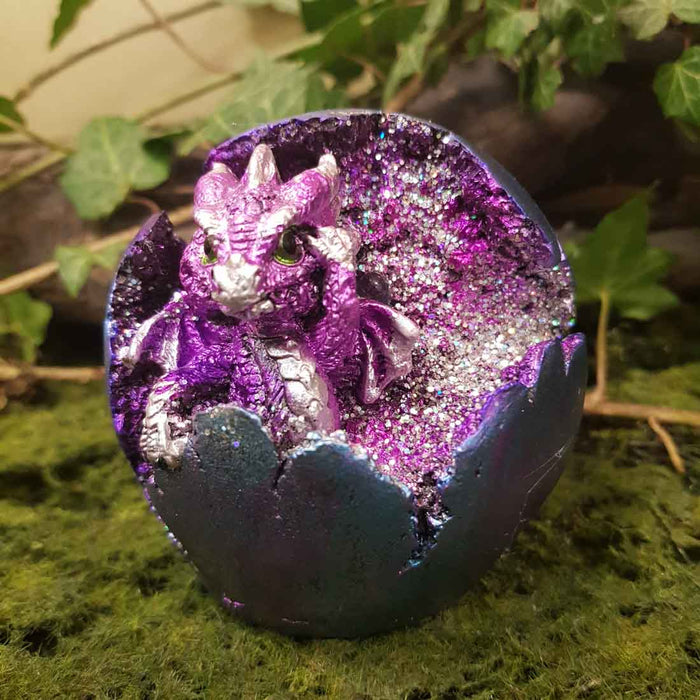 Purple Dragon In Crystal Ball with LED (approx 8x8x7.5cm)