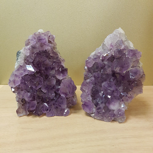 Amethyst Cluster with Cut Base (assorted. approx. 15-17x10-13x8-9cm)