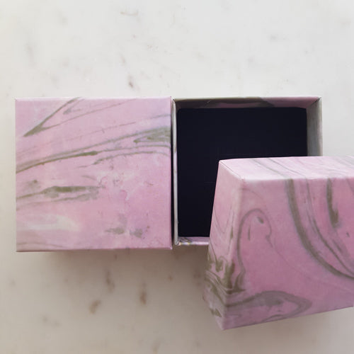 Pink Jewellery Gift Box (cardboard. approx. 7.5x7.5x3.5cm)