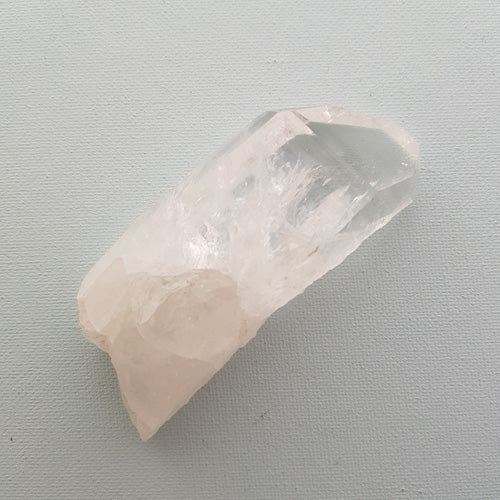 Colombian Quartz Natural Point (extremely pure vibration. approx. 9.5x4.2.5cm)