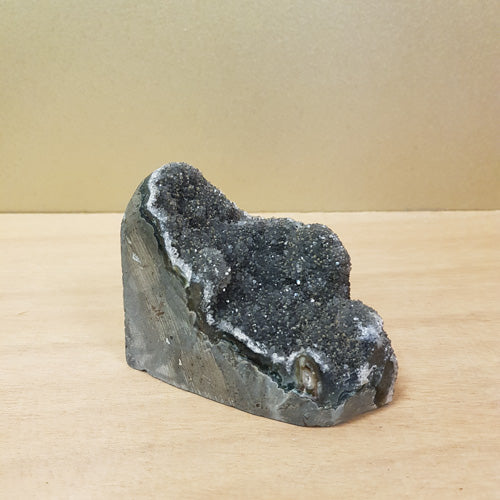 Black Amethyst Cluster Standing (approx. 7.4x10.3x5cm)