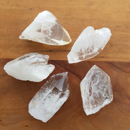 Colombian Quartz Natural Point extremely pure vibration (assorted. approx. 6x4cm)