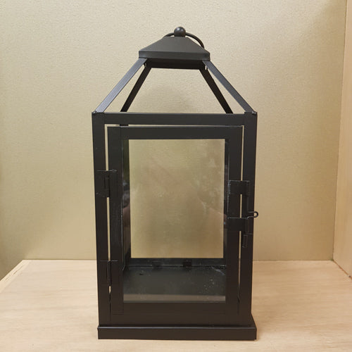 Black Metal Lantern (approx 31x15x15cm)