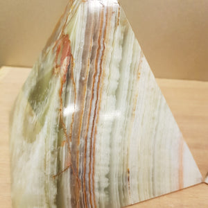 Banded Calcite aka Marble Onyx Pyramid (assorted. approx. 13x12.5x12.5cm)