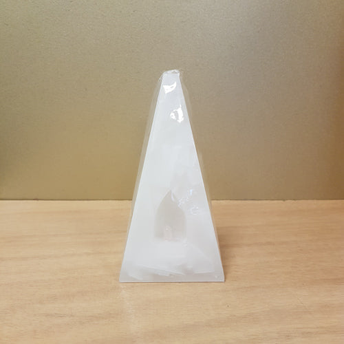 White Pyramid Candle with Crystal Point Inside (assorted. approx. 35 hours burn time)