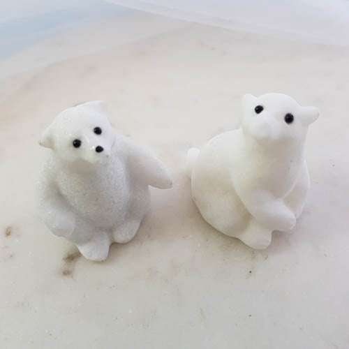 White Calcite Polar Bear (assorted. approx. 5x3.5-4.9x2.5-4.5cm)