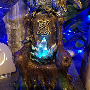 Blue Dragon On Throne LED (approx 26.5x14.5x11cm)