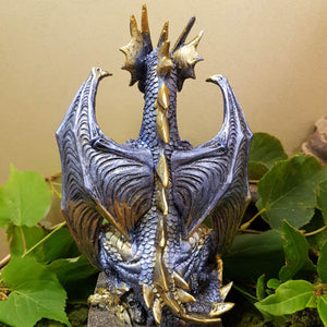 Dragon Guarding Crystals Blue With LED (approx 25x14x12cm)