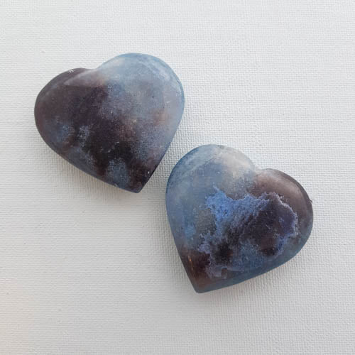 Triallite aka Trollite Heart. A combination of Lithium, Lepidolite, Blue Tourmaline & Lazulite (assorted. approx. 5.5x5x1.6cm)