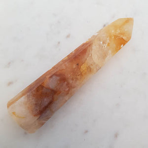 Golden Quartz Polished Point (approx. 15.8x4.1x2.8cm)