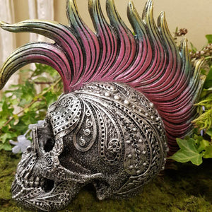 Pewter Look Skull With Colourful Mohawk (approx 20x18cm)