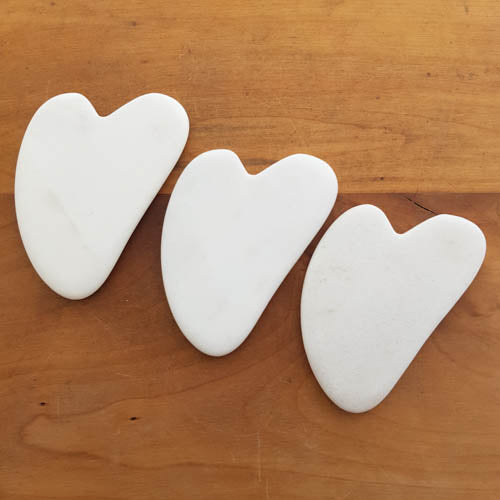 Snow Quartz Gua Sha Massage Tool (assorted. approx. 8.5x5.5cm)