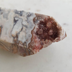 Agate Partially Polished Point (approx. 8.5x5.1x3cm)