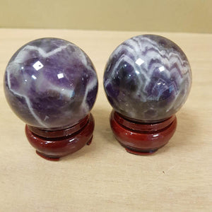 Chevron Amethyst Sphere with Wooden Stand (assorted. approx. 4.7cm diameter)