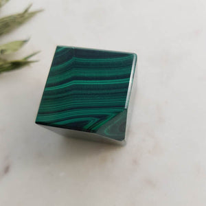 Malachite Balancing Cube (approx. 2.7x2.7cm)