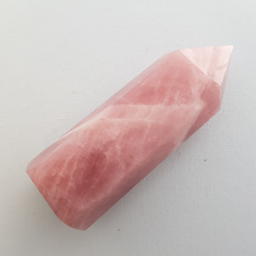 Rose Quartz Point. (approx. 16x6x4.5cm)