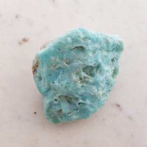 Caribbean Blue Calcite Specimen (approx. 4.5x6.9x9.4cm)
