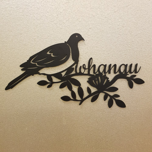 Whanau Kereru/Wood Pigeon Wall Art with Envelope (metal. approx. 20x12cm)