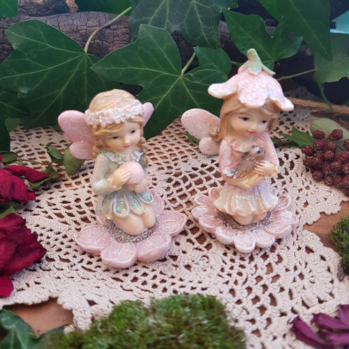 Fairy on Flower (assorted. approx. 6.5-7x4-4.5cm)