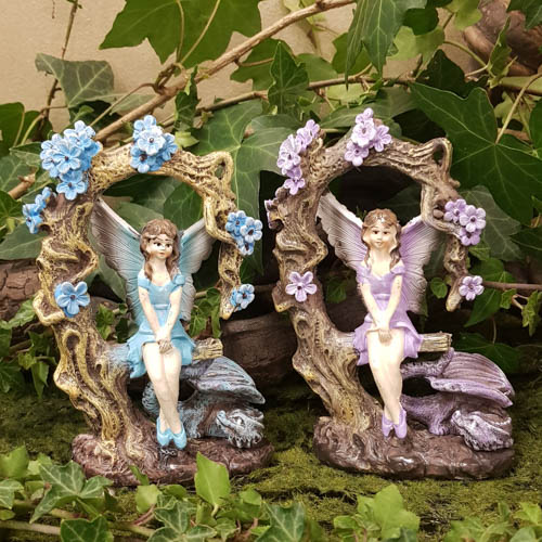 Fairy & Dragon under Tree (assorted. approx. 13x9cm)